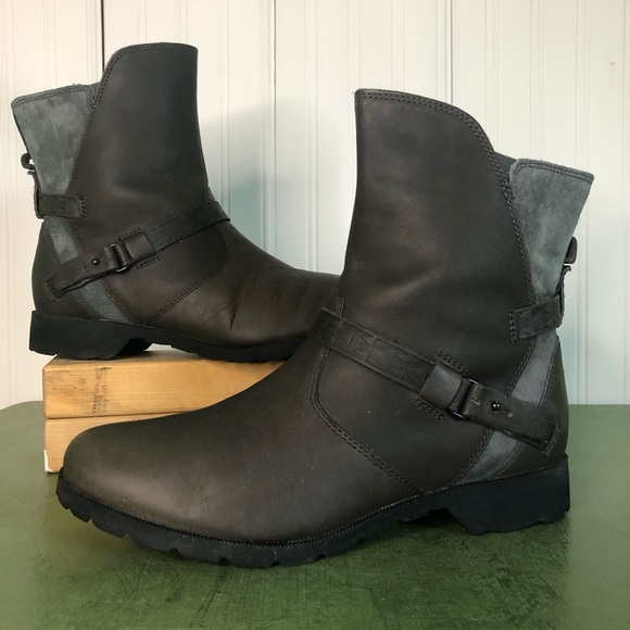 teva waterproof ankle boots